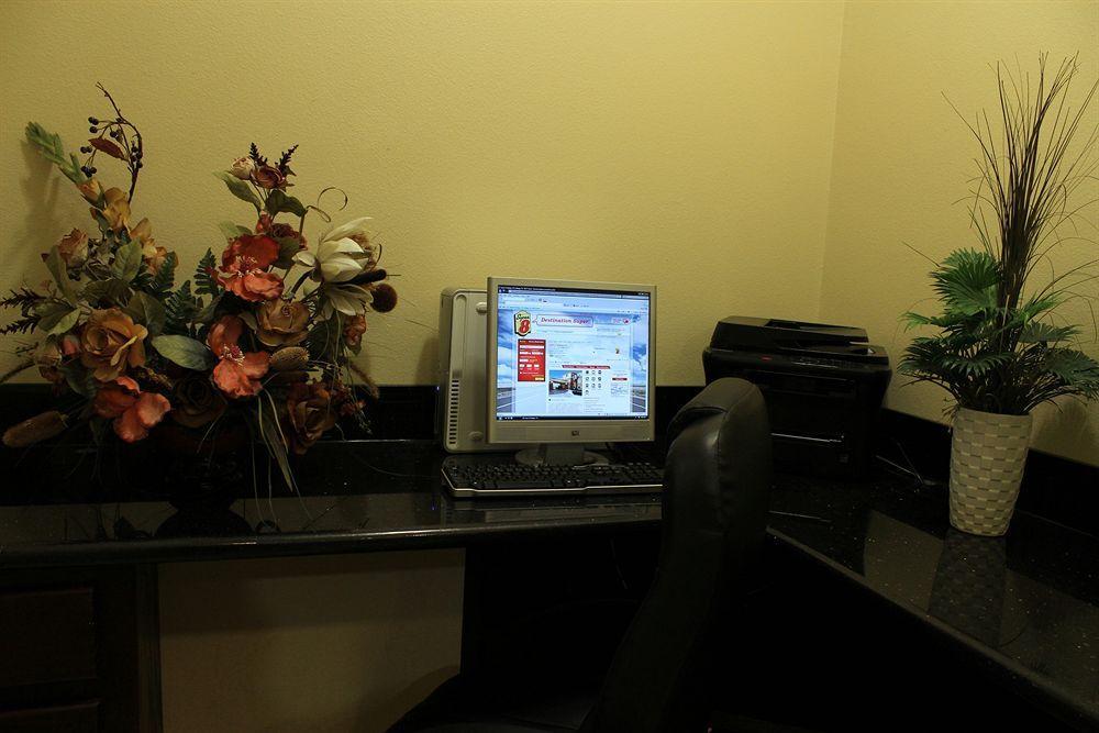 ซูเปอร์ 8 บาย วินด์แฮม ฮิดัลโก/แมคแคลแลน แอเรีย Hotel Hidalgo ภายนอก รูปภาพ